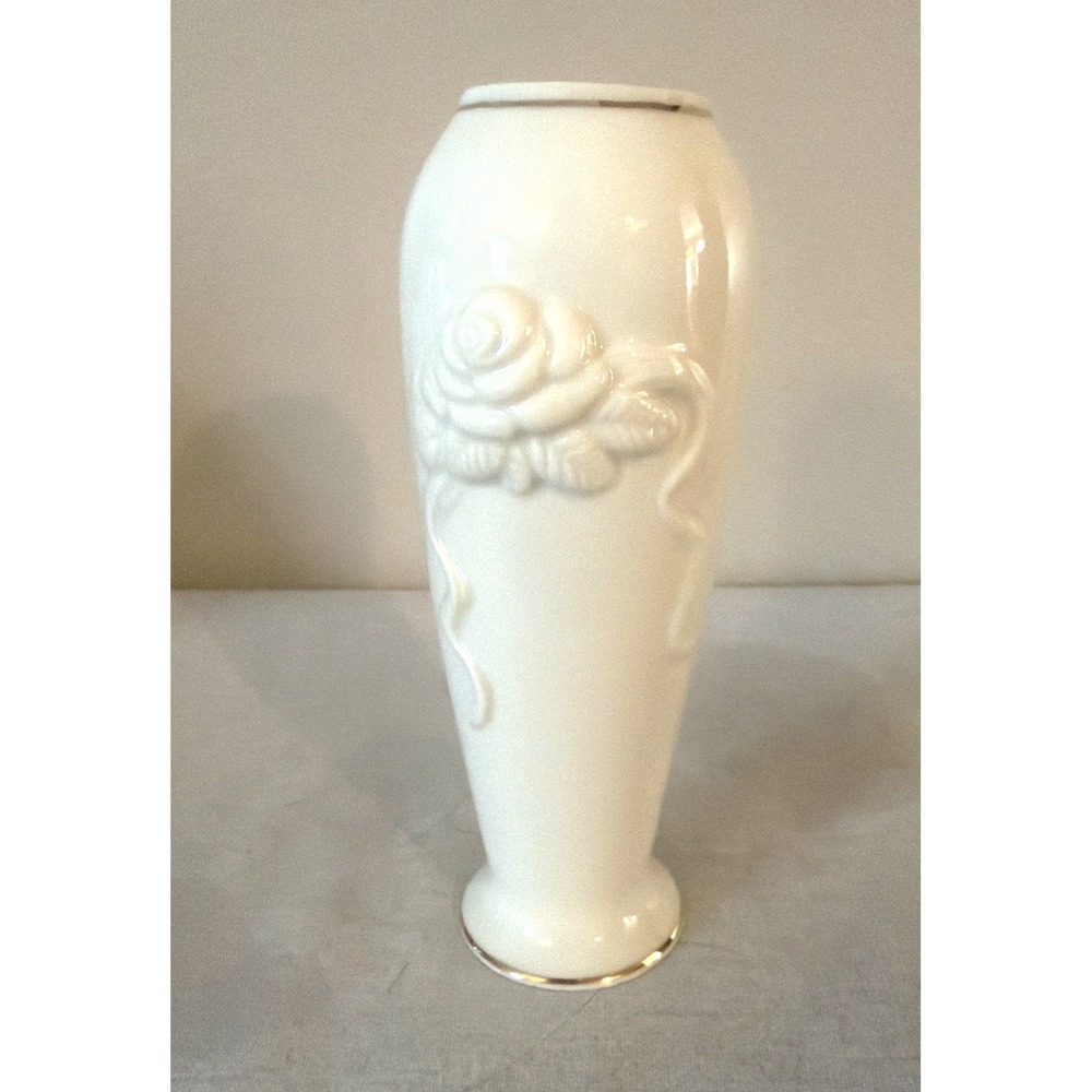 Vintage 6" LENOX Embossed Rose BUD VASE - Ivory with 24K Gold Trim - MINT Cond.